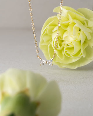 プティリボンネックレス