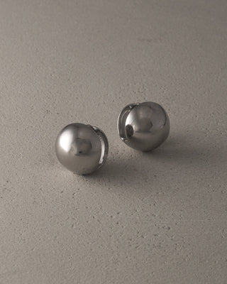 ピアス キャッチレス 飽きのこない メタルボール サージカルステンレス